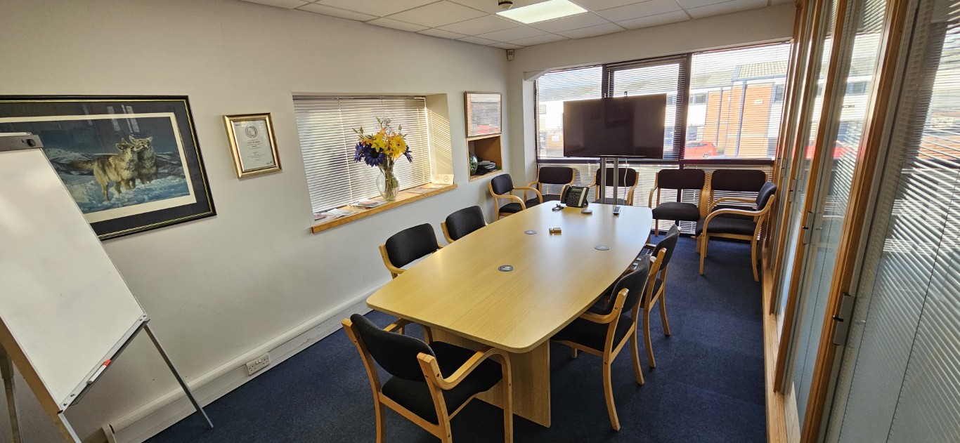 Office in Derby - photo 4